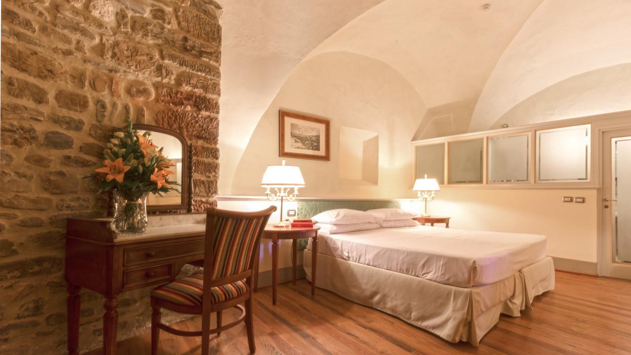 Badia Di Campoleone Villa Arezzo Phòng bức ảnh