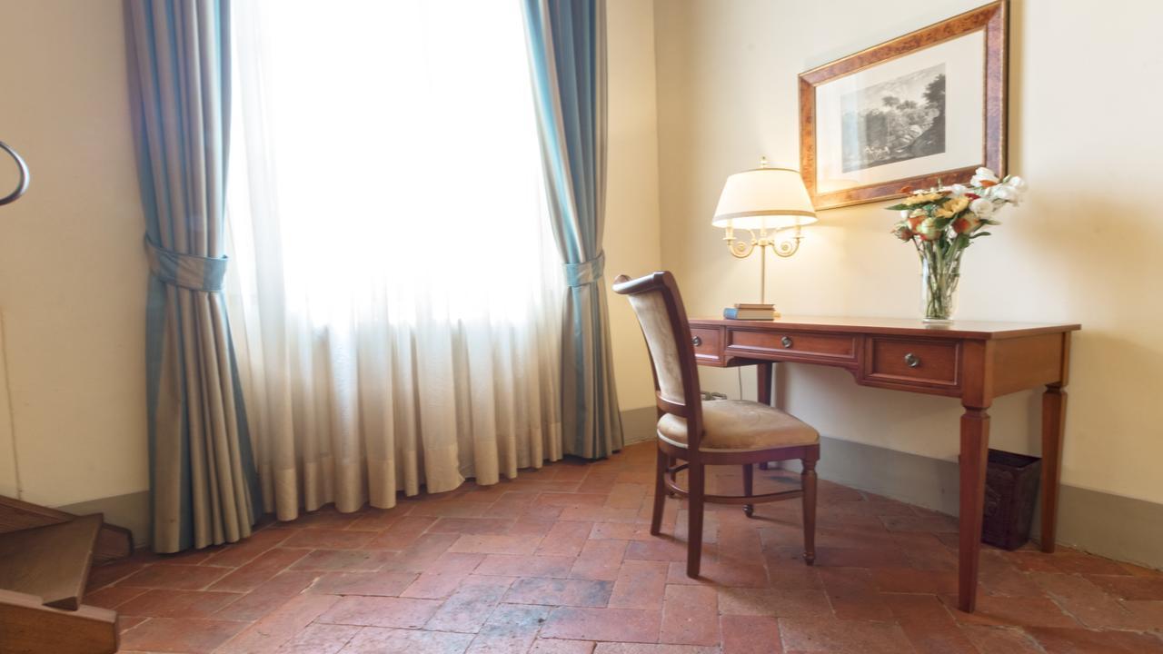 Badia Di Campoleone Villa Arezzo Phòng bức ảnh