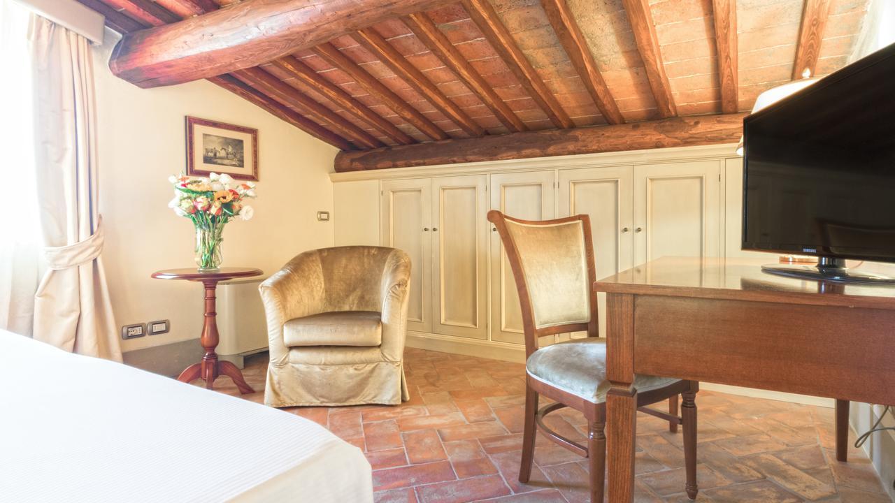 Badia Di Campoleone Villa Arezzo Phòng bức ảnh